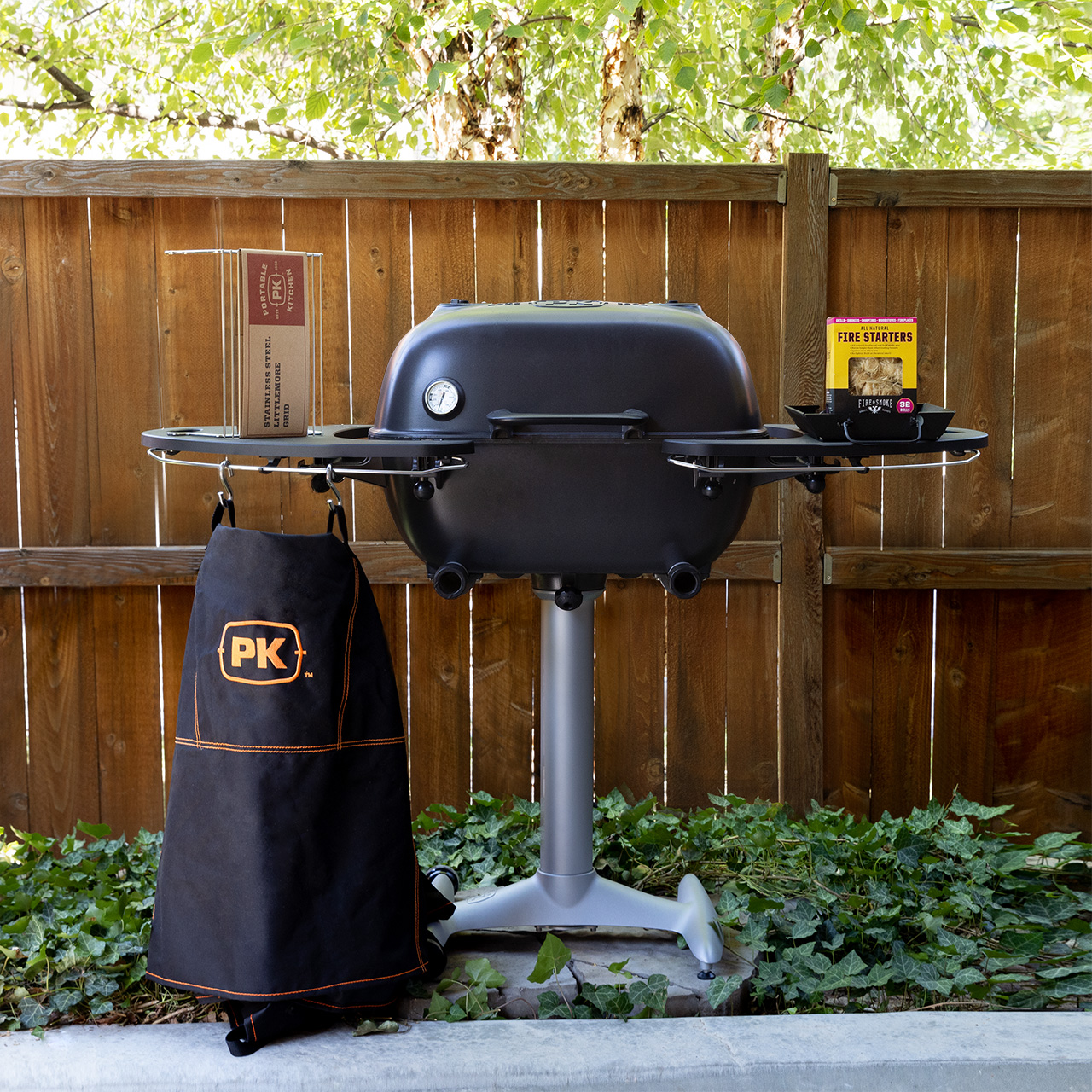 Does the 360 bundle package grill come with a thermometer?